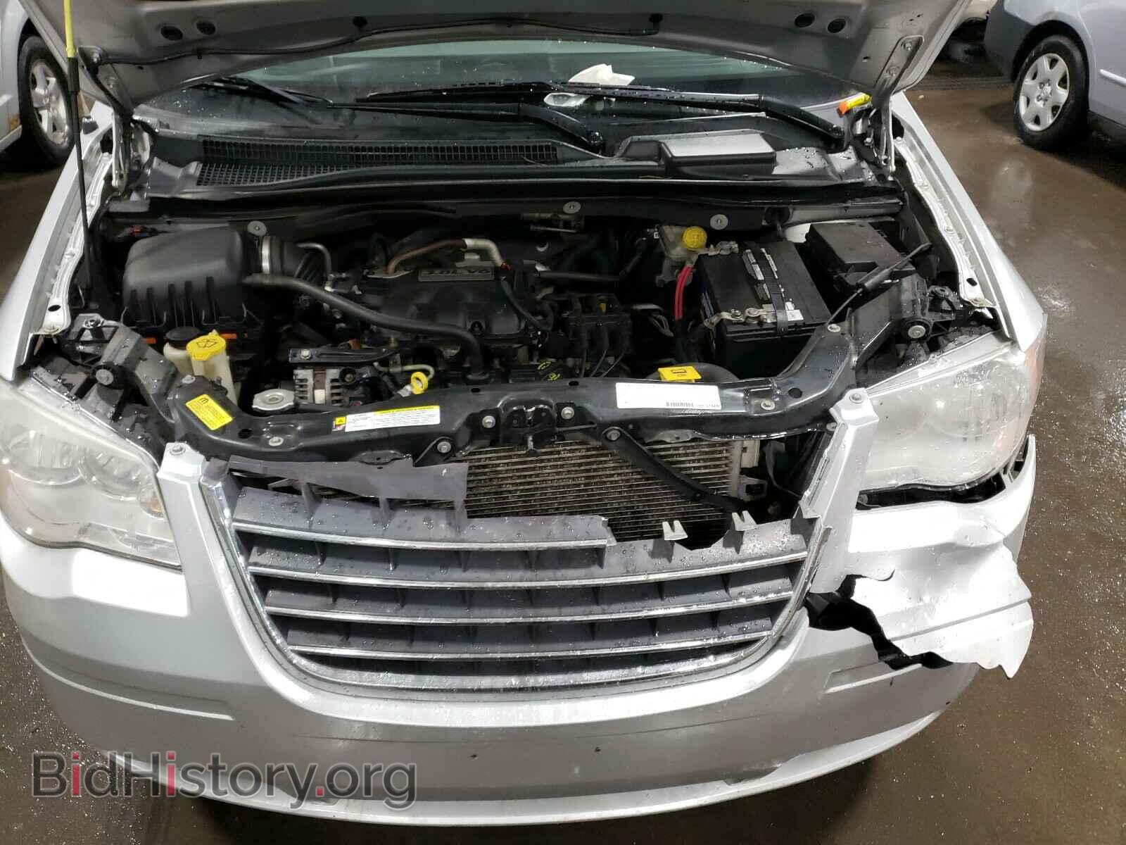 2008 CHRYSLER MINIVAN - VIN: 2A8HR54P08R840433 - Фото 7