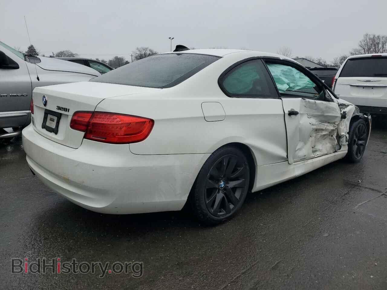 2011 BMW 3 SERIES - VIN: WBAKE5C50BE754761 - Фото 3