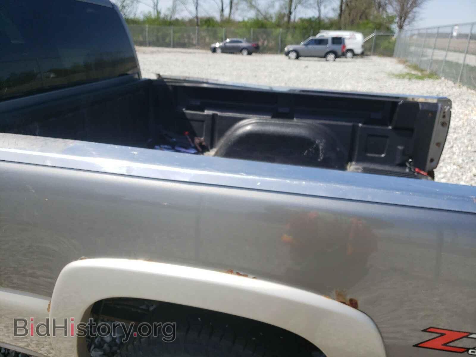 2006 GMC SIERRA - VIN: 1GTEK19B76Z137242 - Фото 9