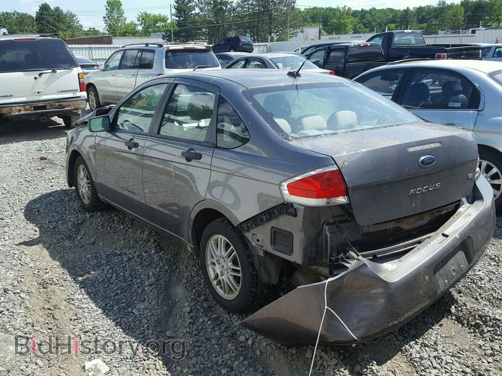 2011 FORD FOCUS - VIN: 1FAHP3FN2BW111223 - Фото 3