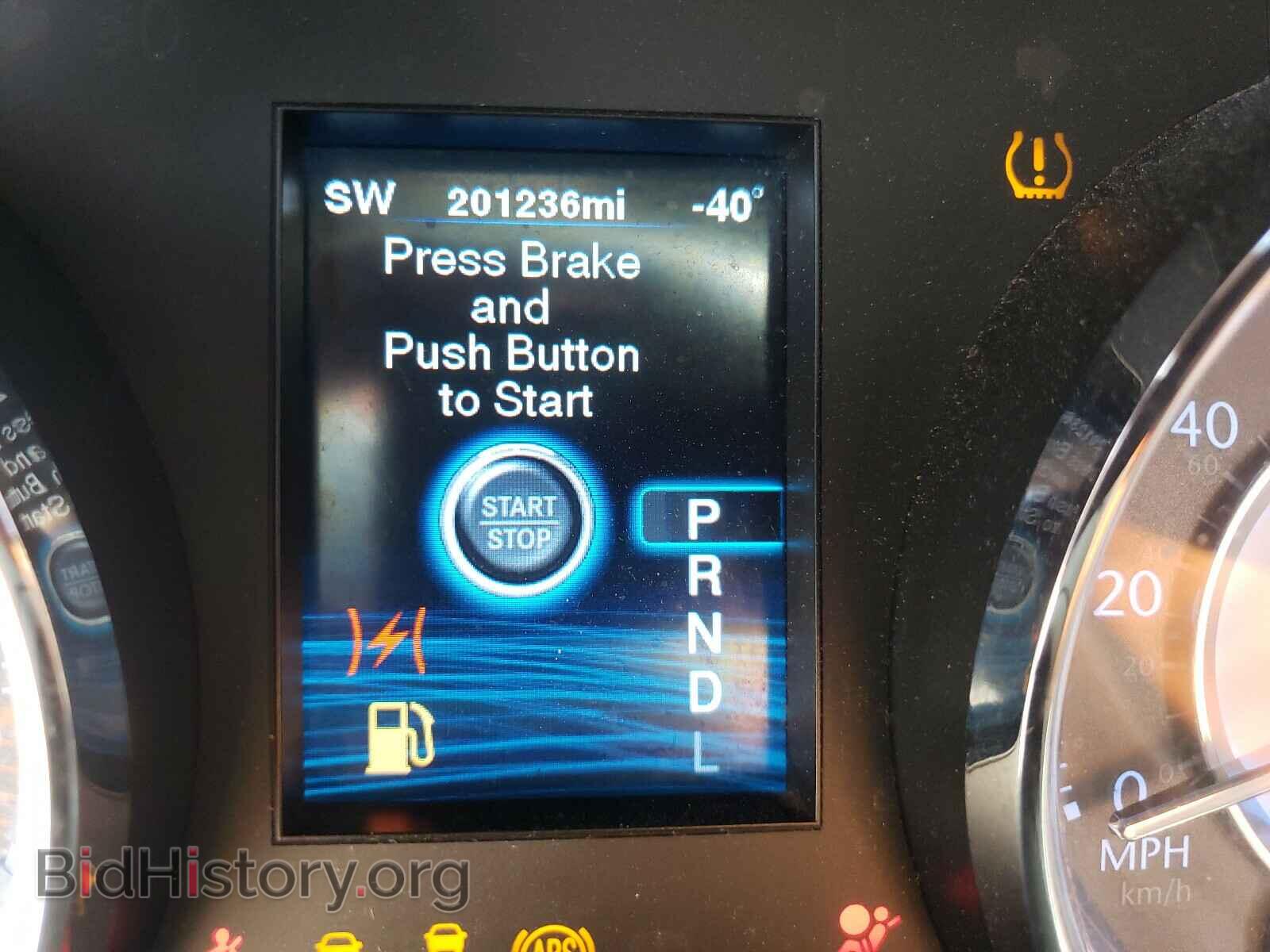 2012 CHRYSLER 300 - VIN: 2C3CCACG5CH250101 - Фото 8