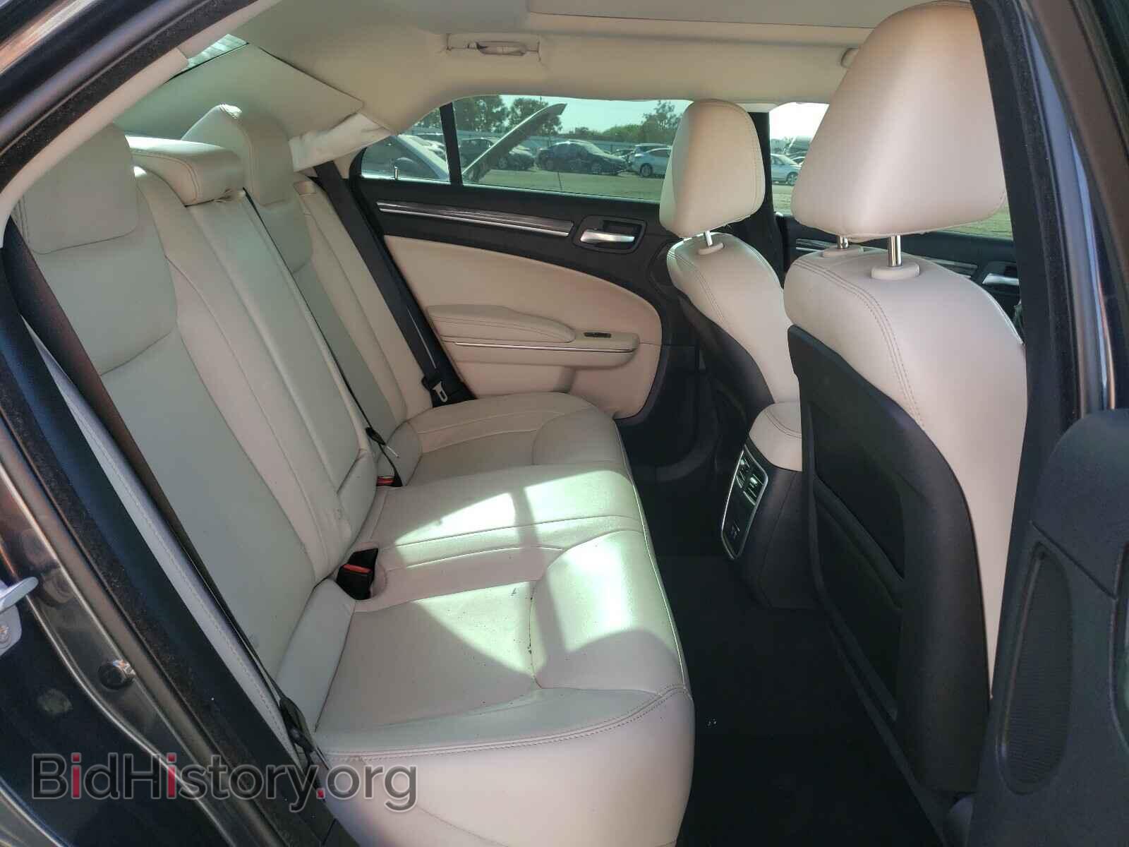 2016 CHRYSLER 300 - VIN: 2C3CCAAG9GH224528 - Фото 6