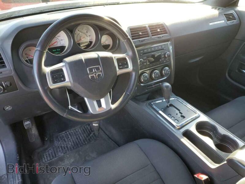 2011 Dodge CHALLENGER (VIN 2B3CJ4DG0BH519302) — photo 8 of 12
