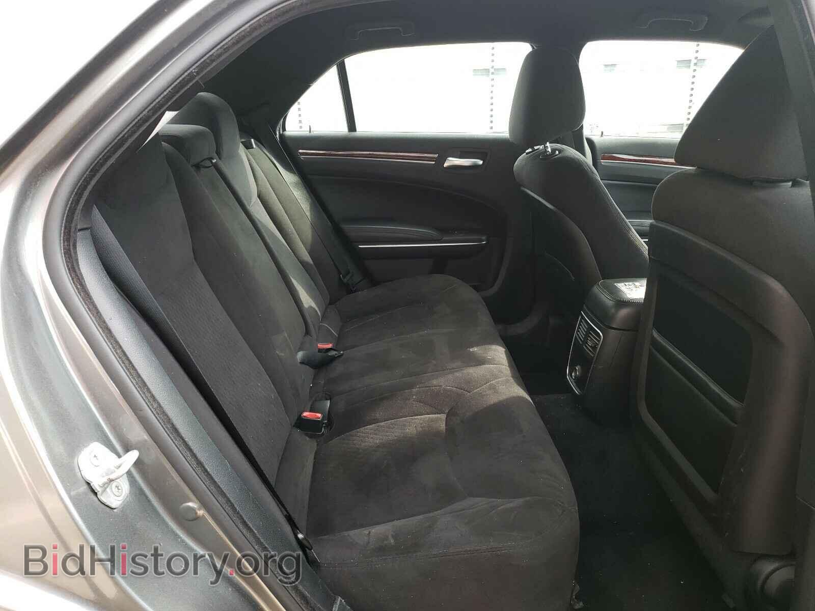 2012 CHRYSLER 300 - VIN: 2C3CCAAG1CH113773 - Фото 6