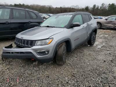 2020 Jeep COMPASS Compass TR, серебристый — VIN 3C4NJDDB8LT189624, Copart