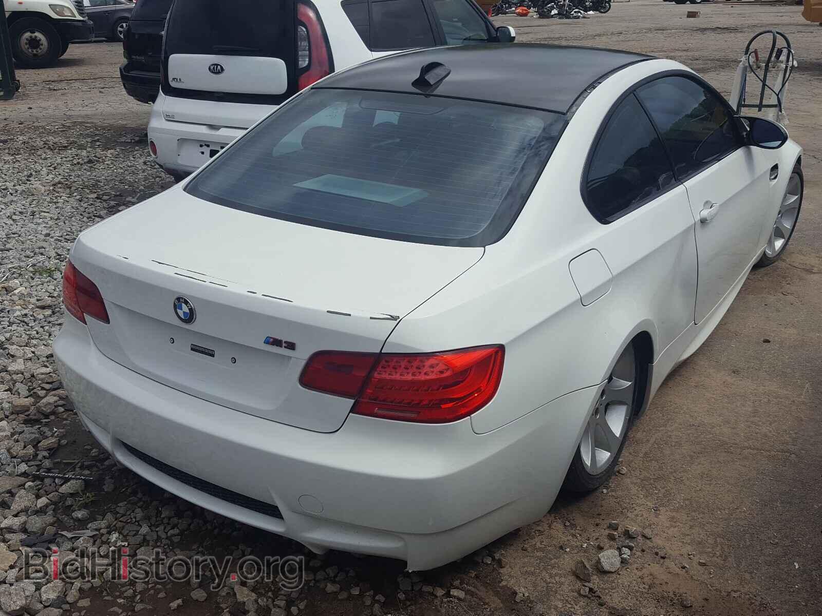 2011 BMW M3 - VIN: WBSKG9C53BE368199 - Фото 4