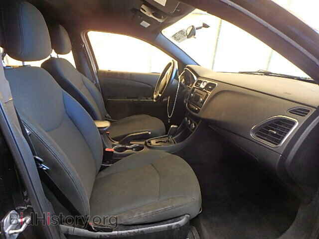 2011 CHRYSLER 200 - VIN: 1C3BC1FB1BN604214 - Фото 5