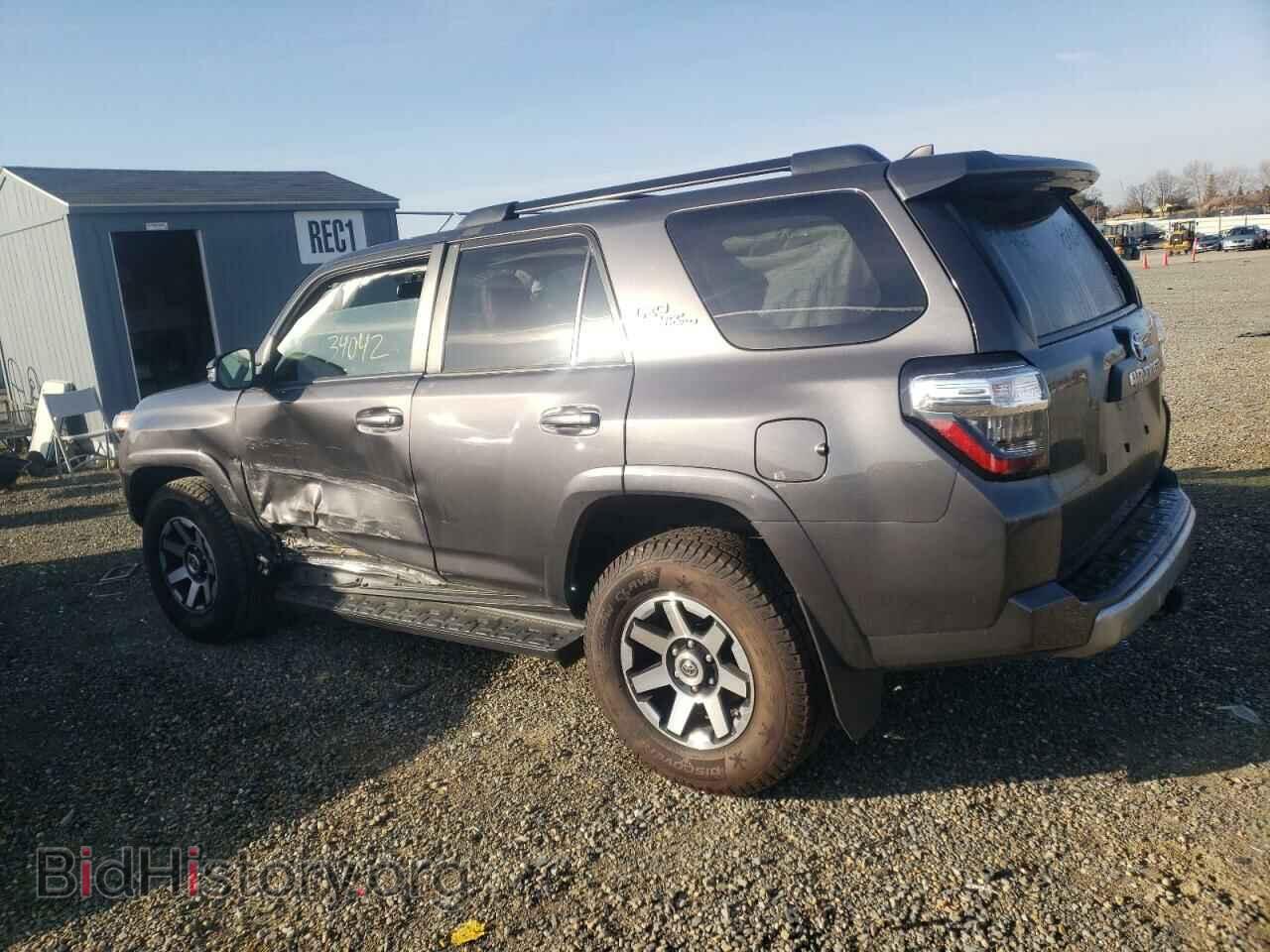 2019 TOYOTA 4RUNNER - VIN: JTEBU5JR2K5632295 - Фото 2