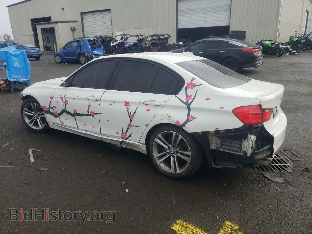 2013 BMW 3 SERIES - VIN: WBA3A5C57DF356525 - Фото 2