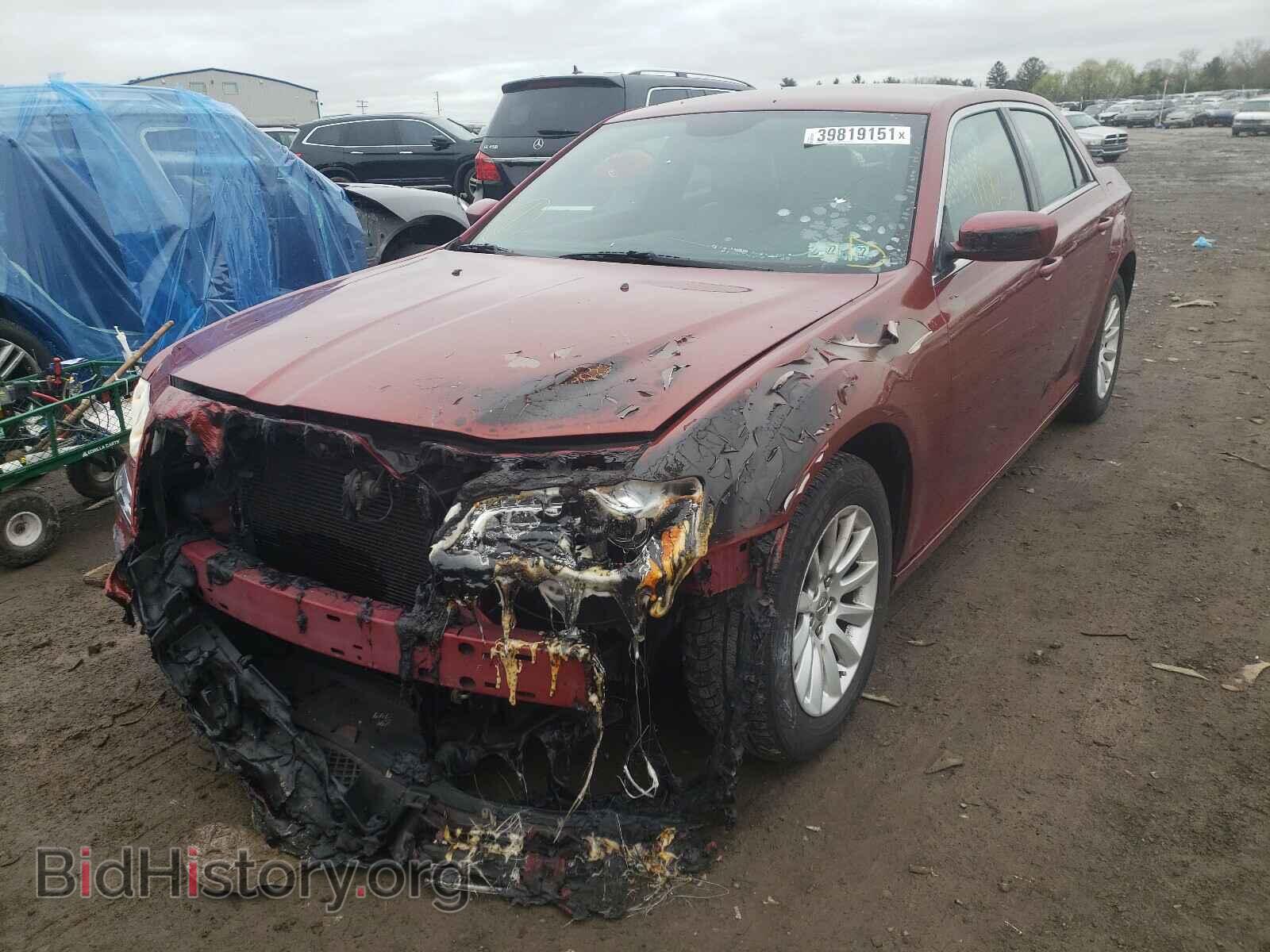 2014 CHRYSLER 300 - VIN: 2C3CCAAG1EH119575 - Фото 2