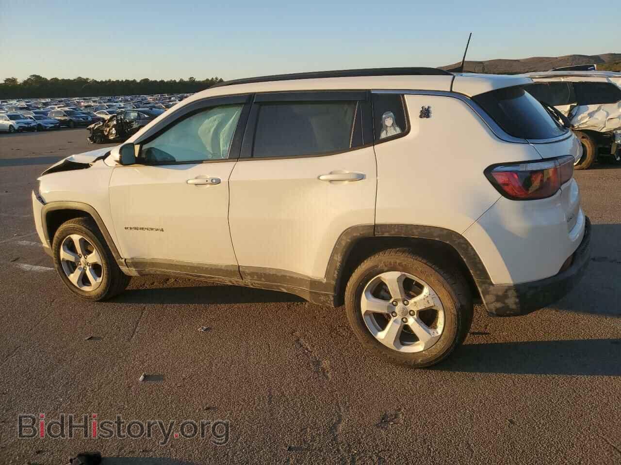 2018 JEEP COMPASS - VIN: 3C4NJDBB6JT114811 - Фото 2