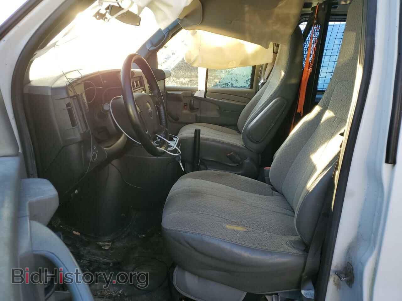 2010 GMC SAVANA - VIN: 1GTUHAD47A1145318 - Фото 7