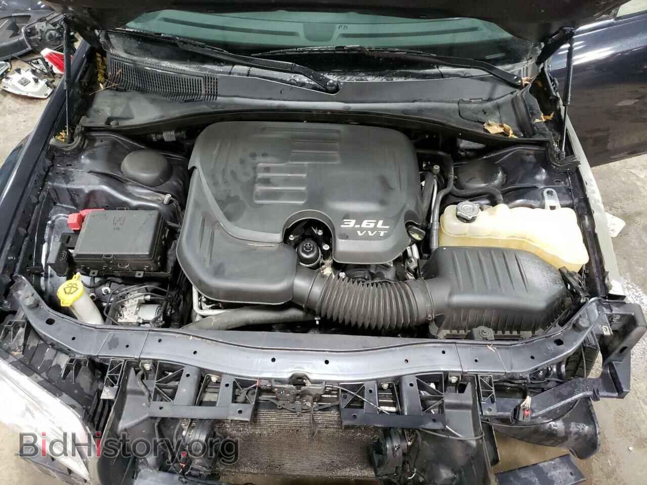 2018 CHRYSLER 300 - VIN: 2C3CCAKG0JH181882 - Фото 11