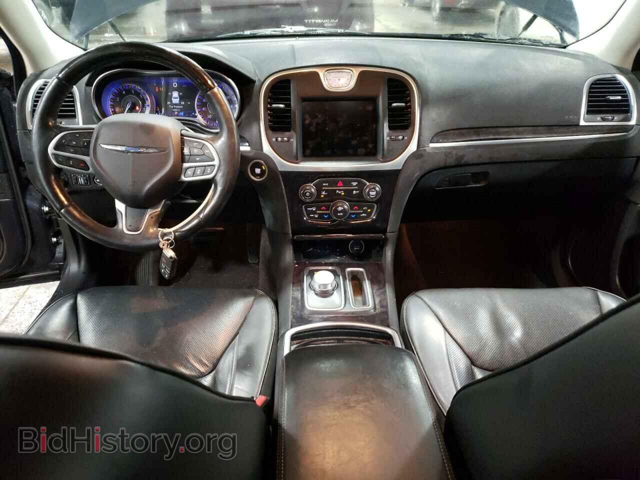 2018 CHRYSLER 300 - VIN: 2C3CCAKG0JH181882 - Фото 8