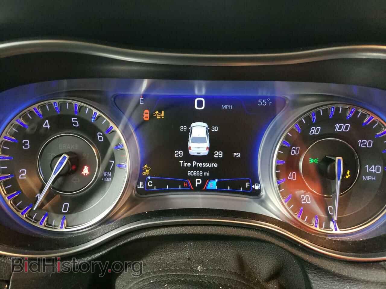 2018 CHRYSLER 300 - VIN: 2C3CCAKG0JH181882 - Фото 9