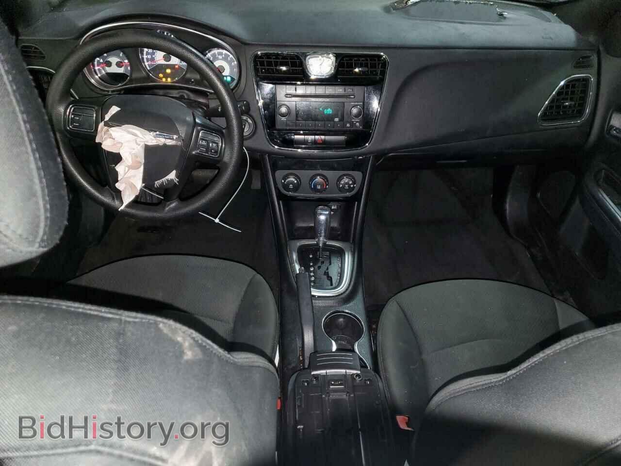 2012 CHRYSLER 200 - VIN: 1C3CCBAB0CN112857 - Фото 8