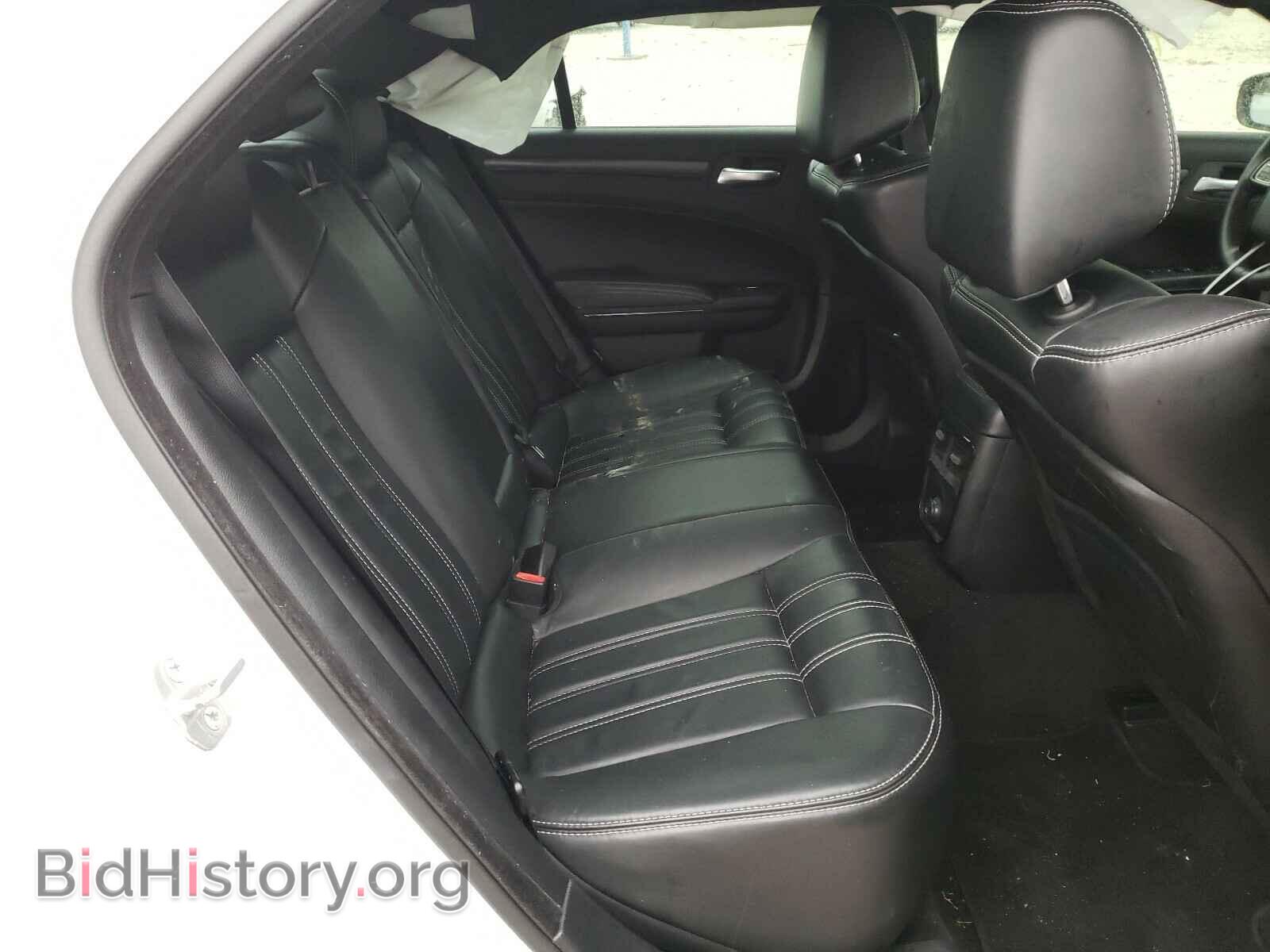 2014 CHRYSLER 300 - VIN: 2C3CCABG2EH200244 - Фото 6