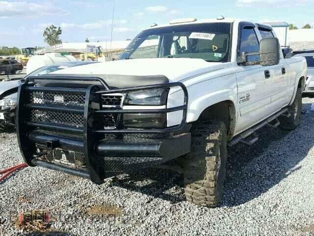 2005 CHEVROLET SILVERADO - VIN: 1GCHK23275F962872 - Фото 2