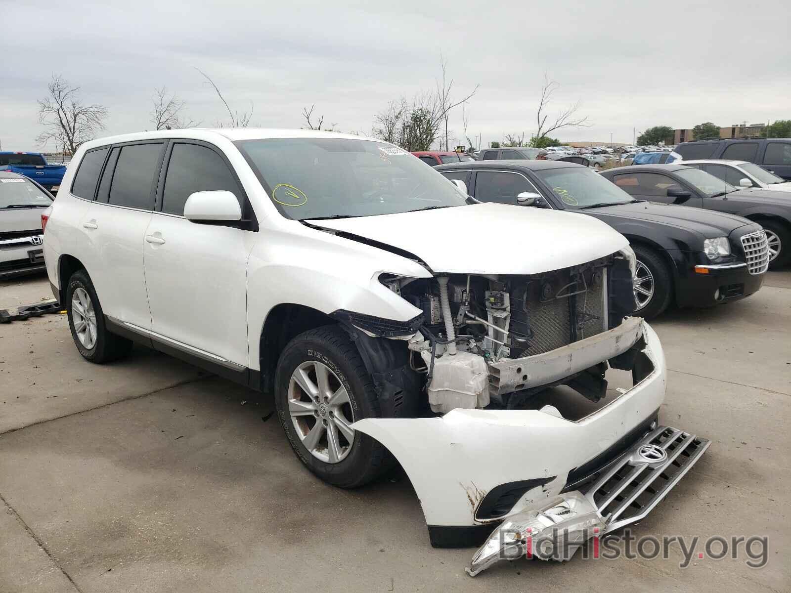 Photo 5TDZK3EH6DS111009 - TOYOTA HIGHLANDER 2013