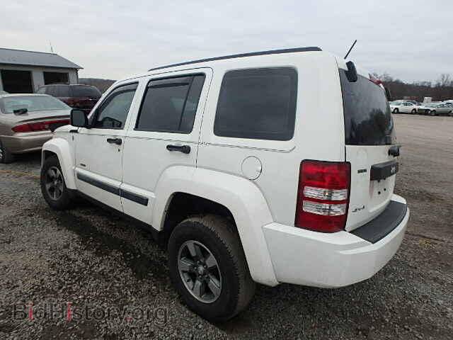 2008 JEEP LIBERTY - VIN: 1J8GN28K68W202067 - Фото 3