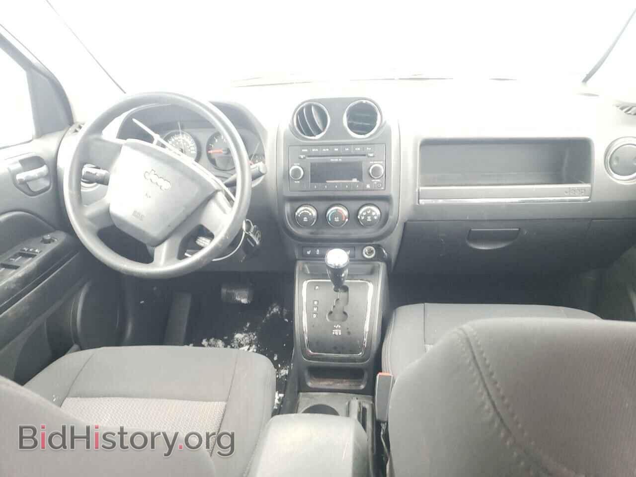 2010 JEEP COMPASS - VIN: 1J4NF4FB7AD561272 - Фото 8