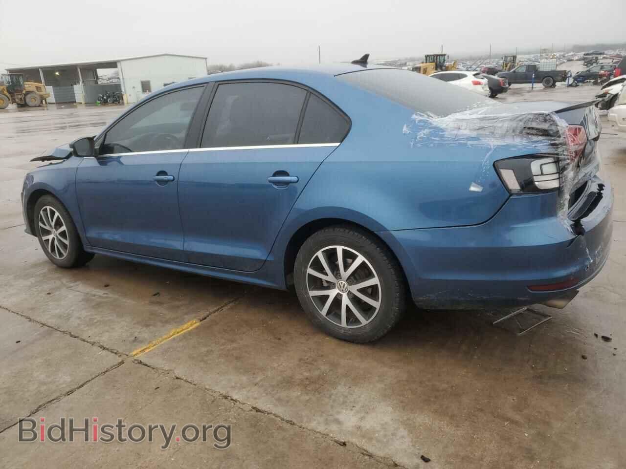 2017 VOLKSWAGEN JETTA - VIN: 3VWDB7AJ5HM379174 - Фото 2