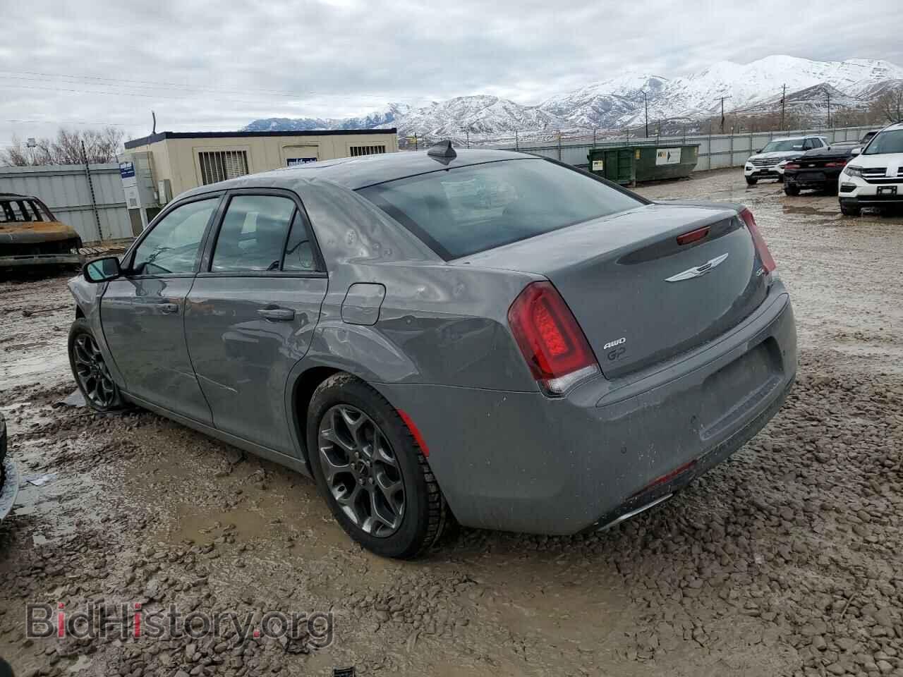 2017 CHRYSLER 300 - VIN: 2C3CCAGG5HH648376 - Фото 2