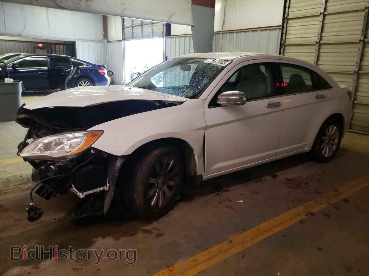 Фотография 1C3CCBCG5DN593389 - CHRYSLER 200 2013