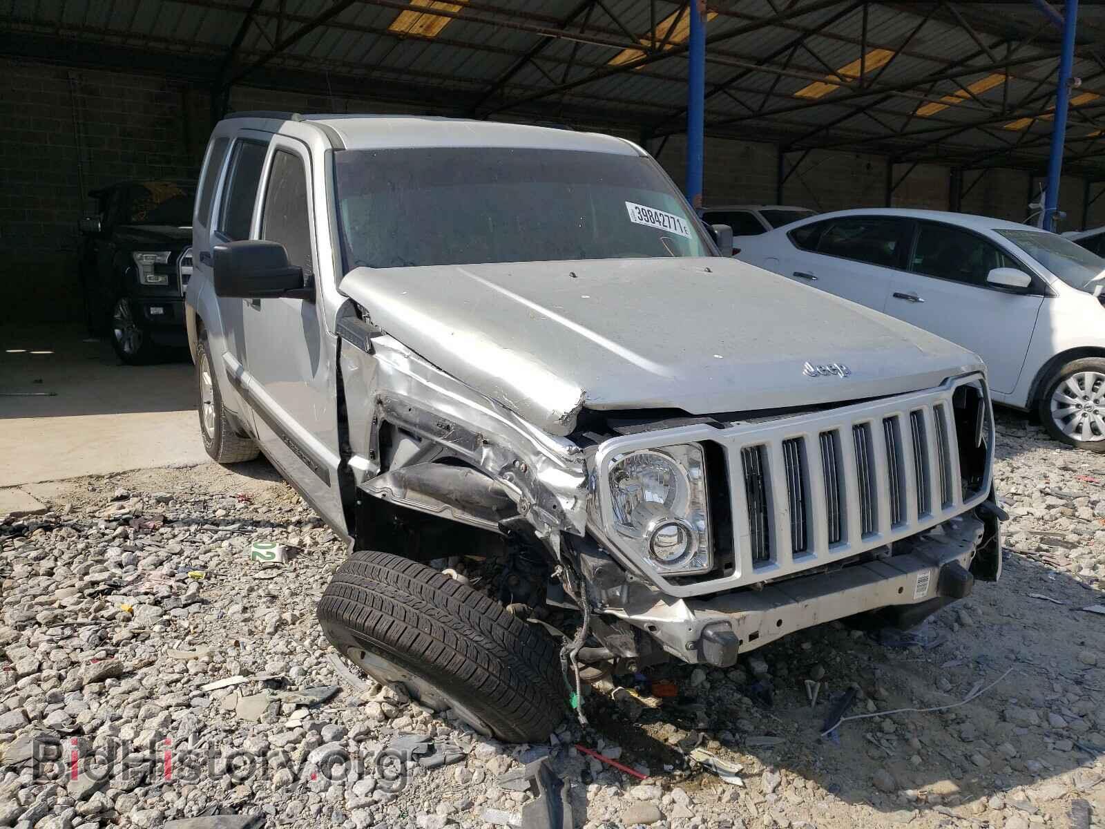 Фотография 1J4PP2GK8BW518252 - JEEP LIBERTY 2011
