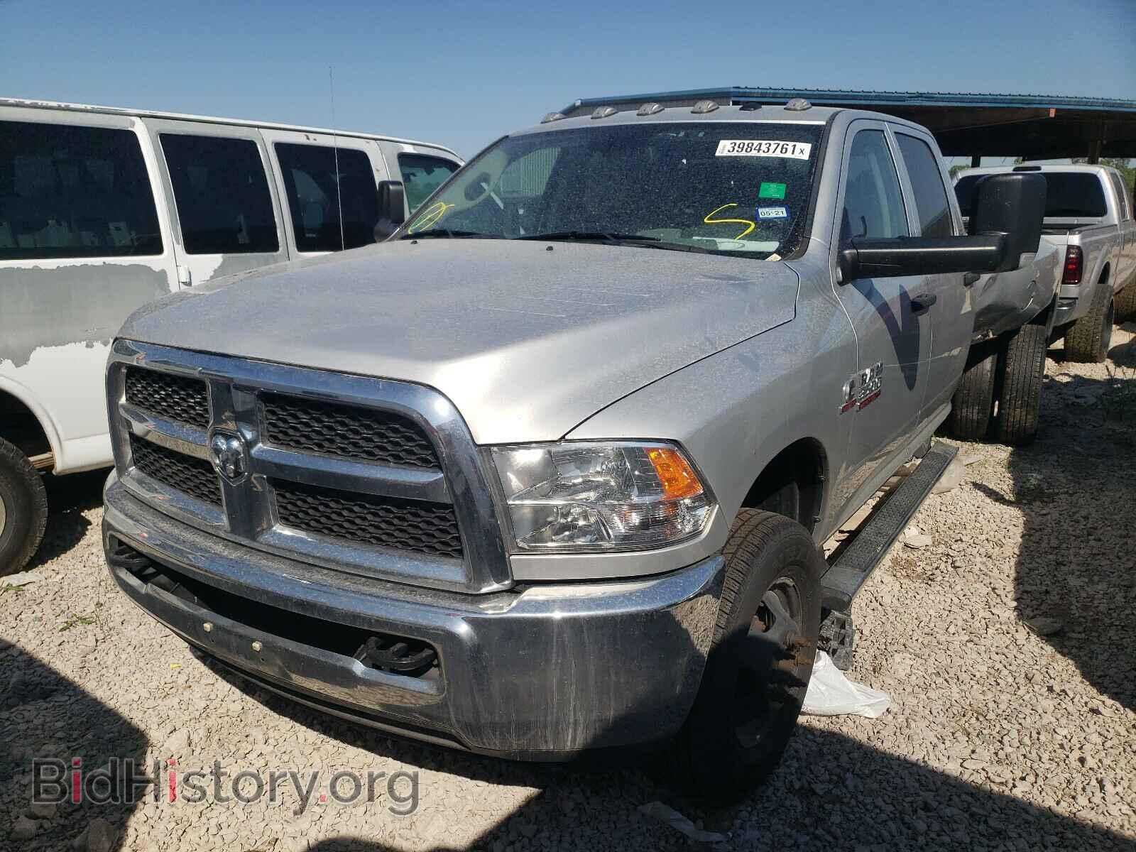 2018 RAM 3500 - VIN: 3C63RRGL8JG103565 - Фото 2