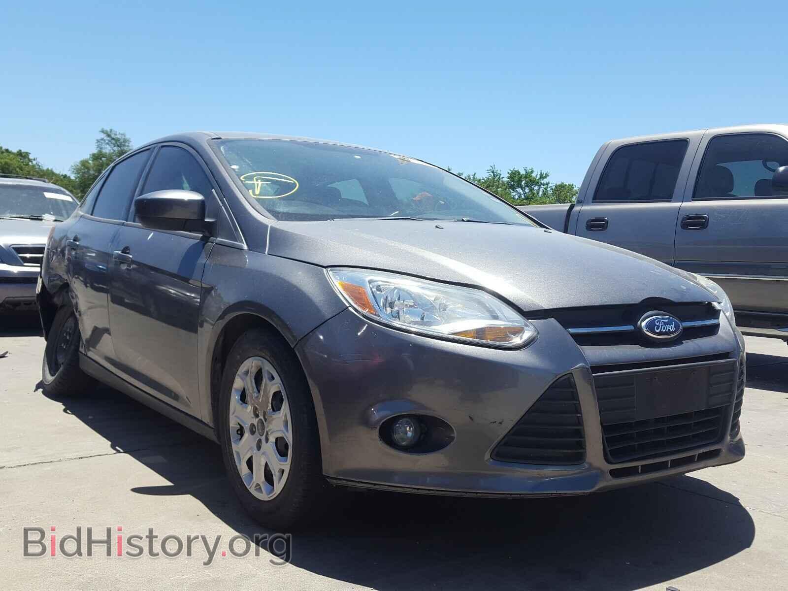 Photo 1FAHP3F24CL329432 - FORD FOCUS 2012