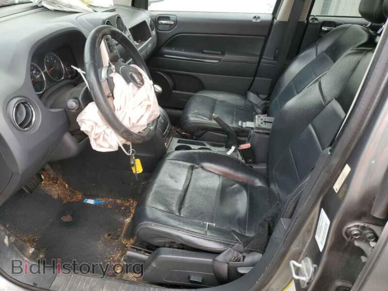 2011 Jeep COMPASS (VIN 1J4NF5FB6BD278711) — photo 7 of 13