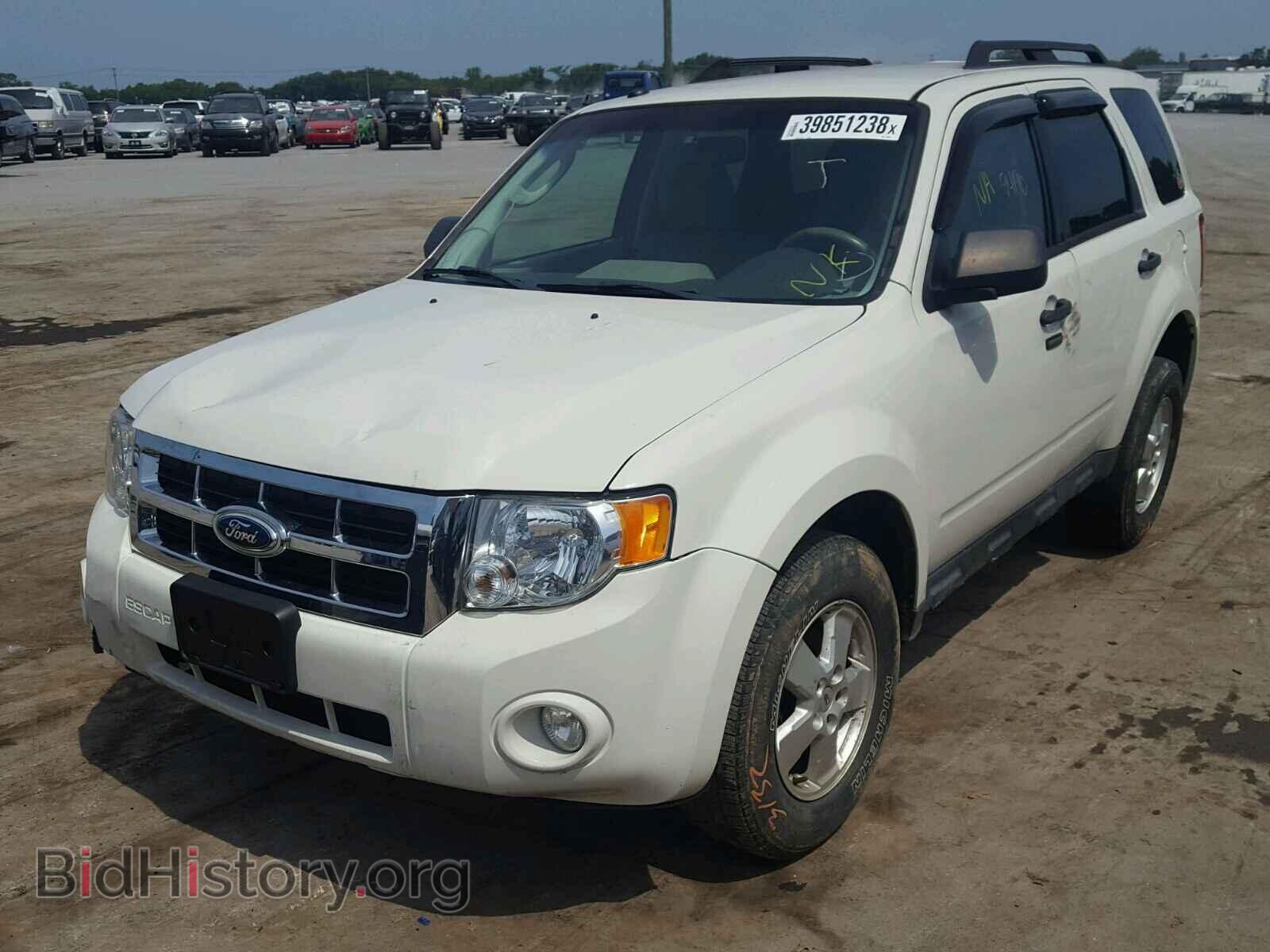 2011 FORD ESCAPE - VIN: 1FMCU9D78BKC50067 - Фото 2