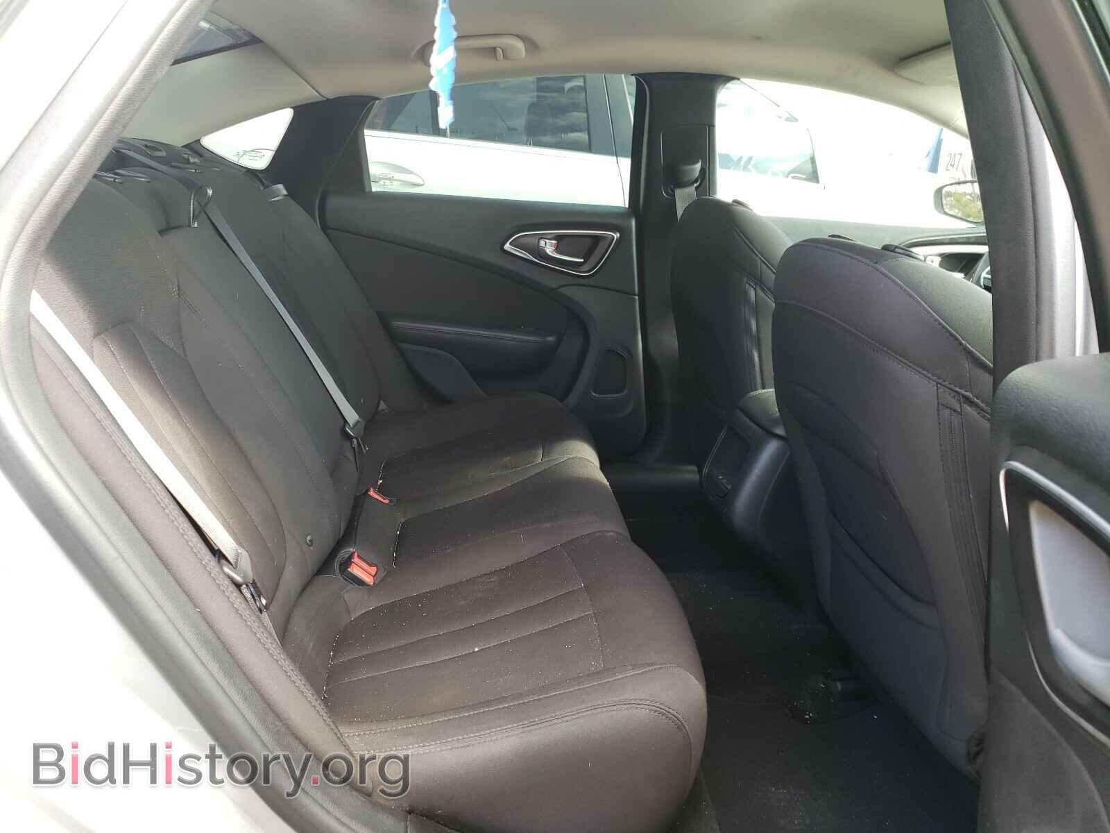 2015 CHRYSLER 200 - VIN: 1C3CCCAB1FN685373 - Фото 6