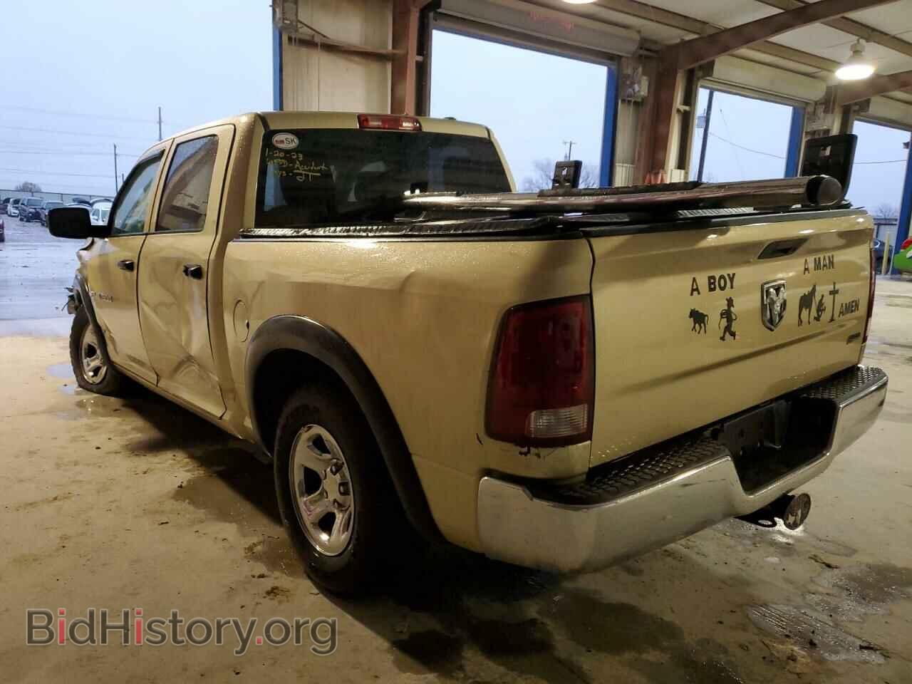 2011 DODGE RAM 1500 - VIN: 1D7RB1CP0BS554085 - Фото 2