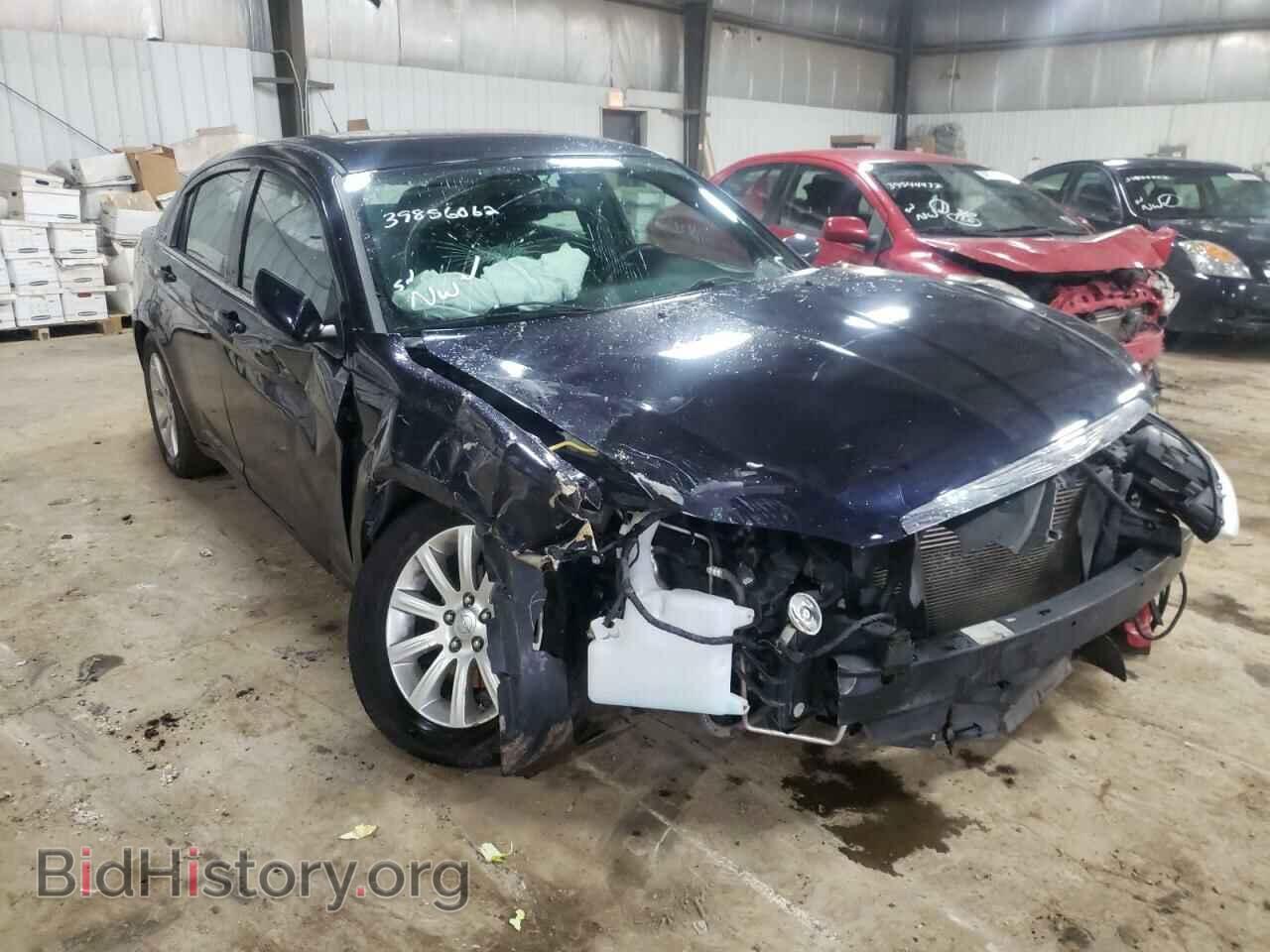 Photo 1C3BC1FB0BN533409 - CHRYSLER 200 2011