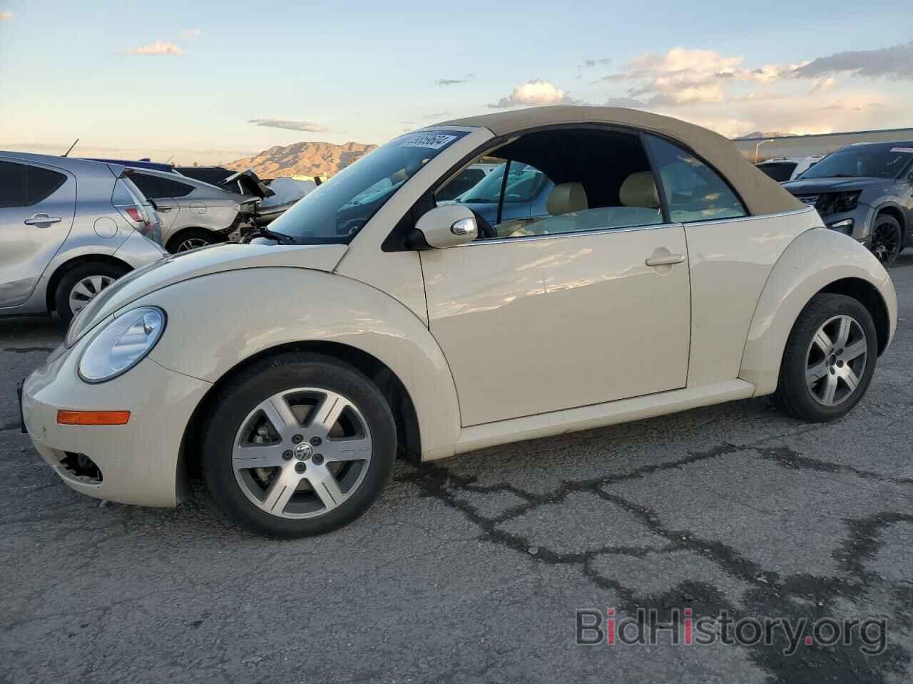 Photo 3VWRF31Y36M308357 - VOLKSWAGEN BEETLE 2006