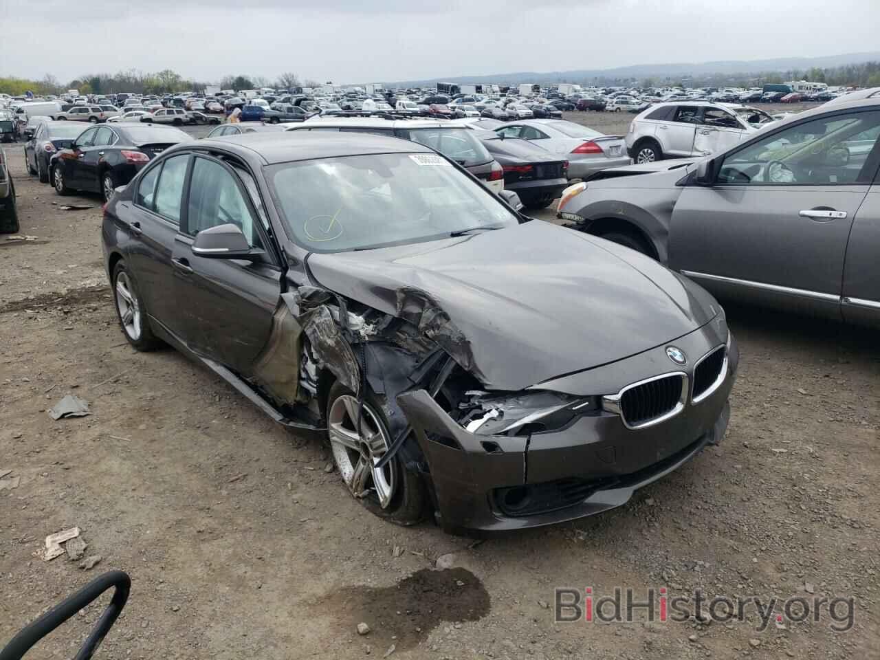 Photo WBA3B5C54DF595026 - BMW 3 SERIES 2013