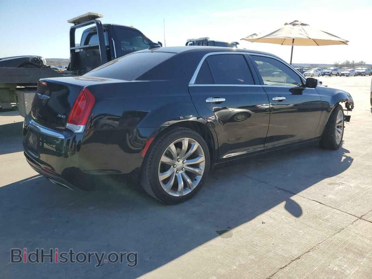 2019 CHRYSLER 300 - VIN: 2C3CCAEG5KH528104 - Фото 3