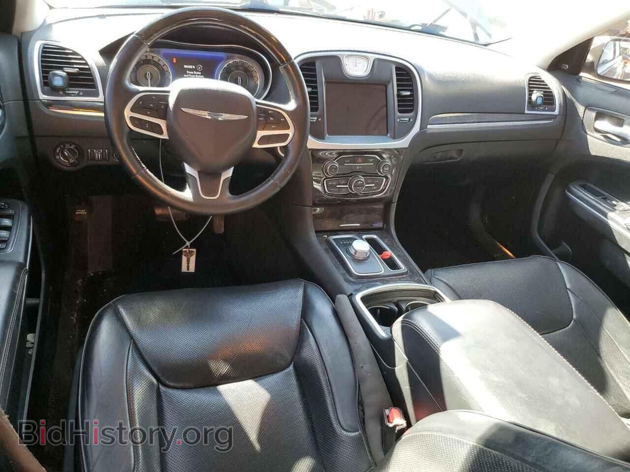 2019 CHRYSLER 300 - VIN: 2C3CCAEG5KH528104 - Фото 8