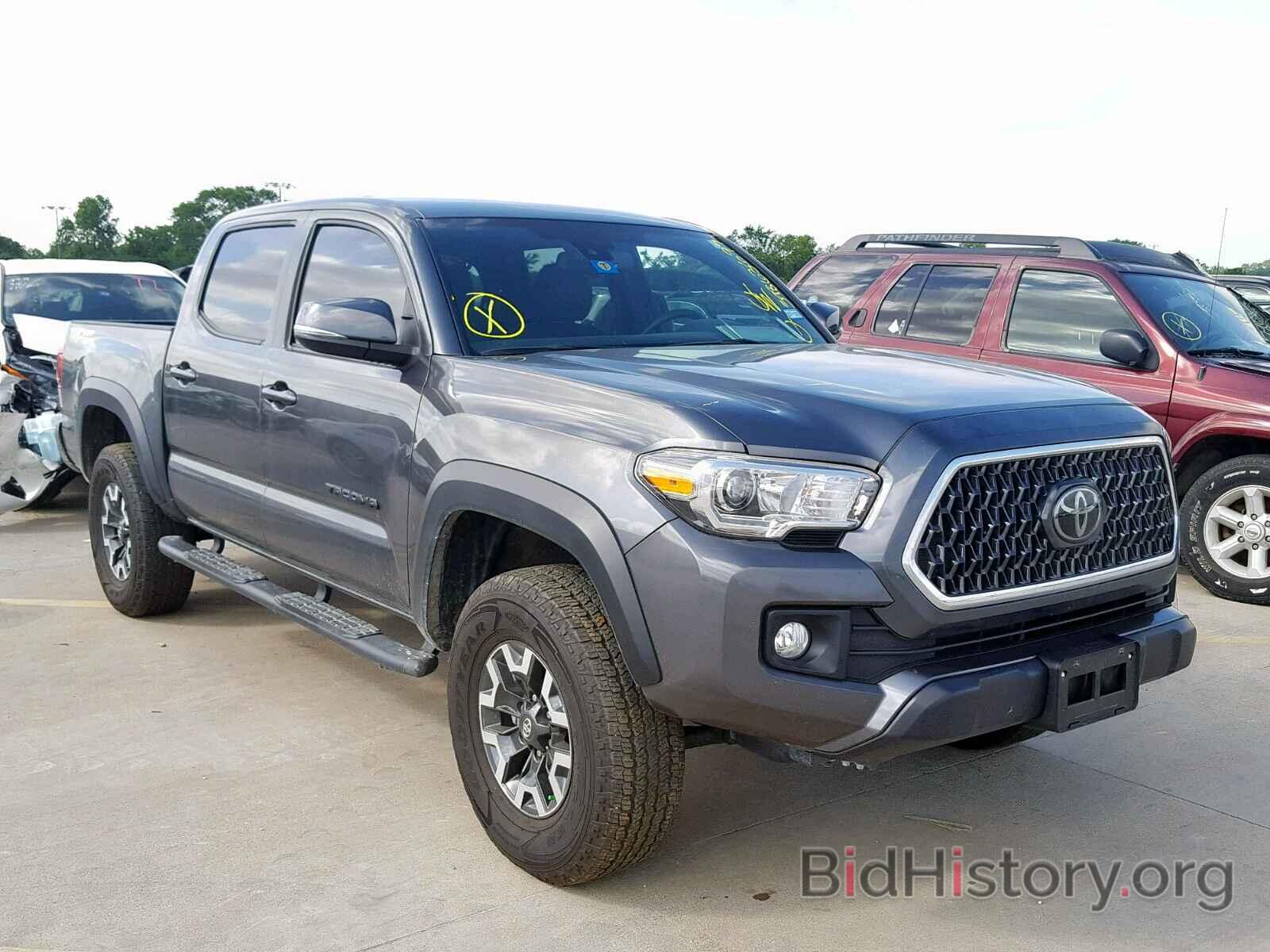 Photo 3TMAZ5CN0JM069378 - TOYOTA TACOMA DOU 2018