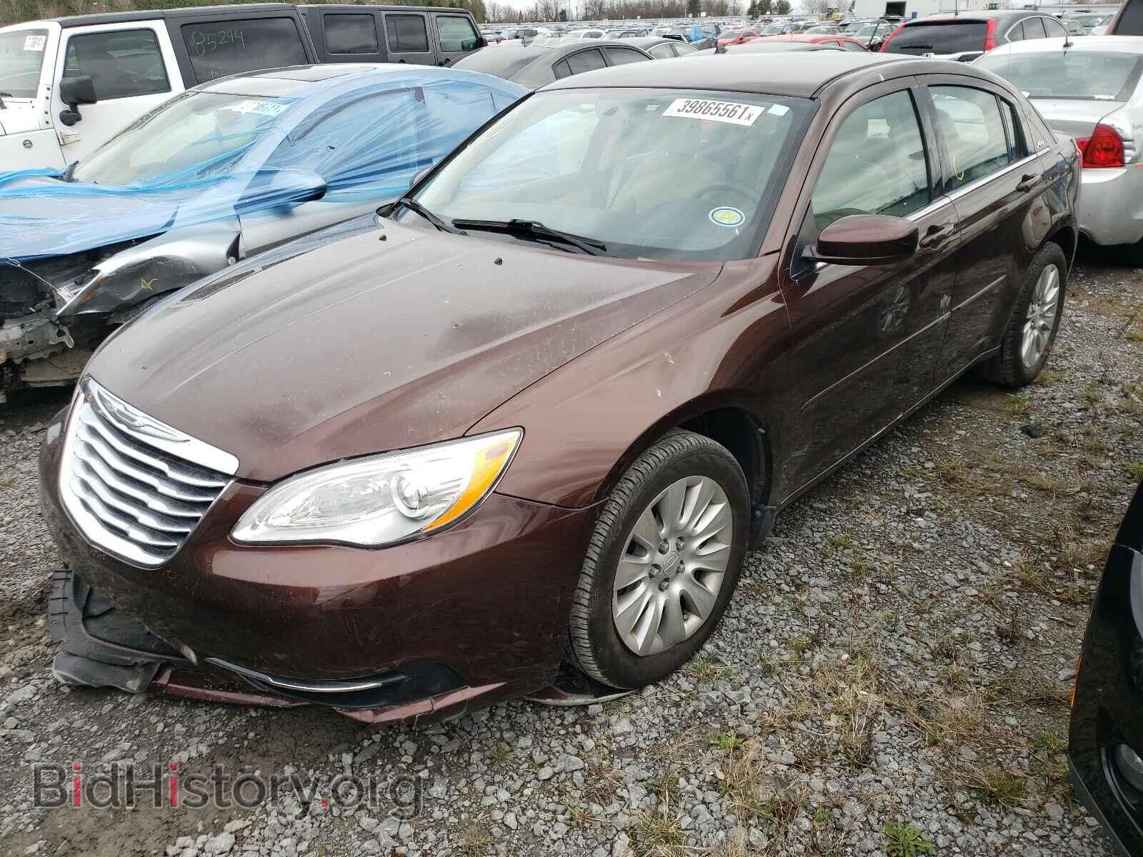 2013 CHRYSLER 200 - VIN: 1C3CCBAB8DN711880 - Фото 2