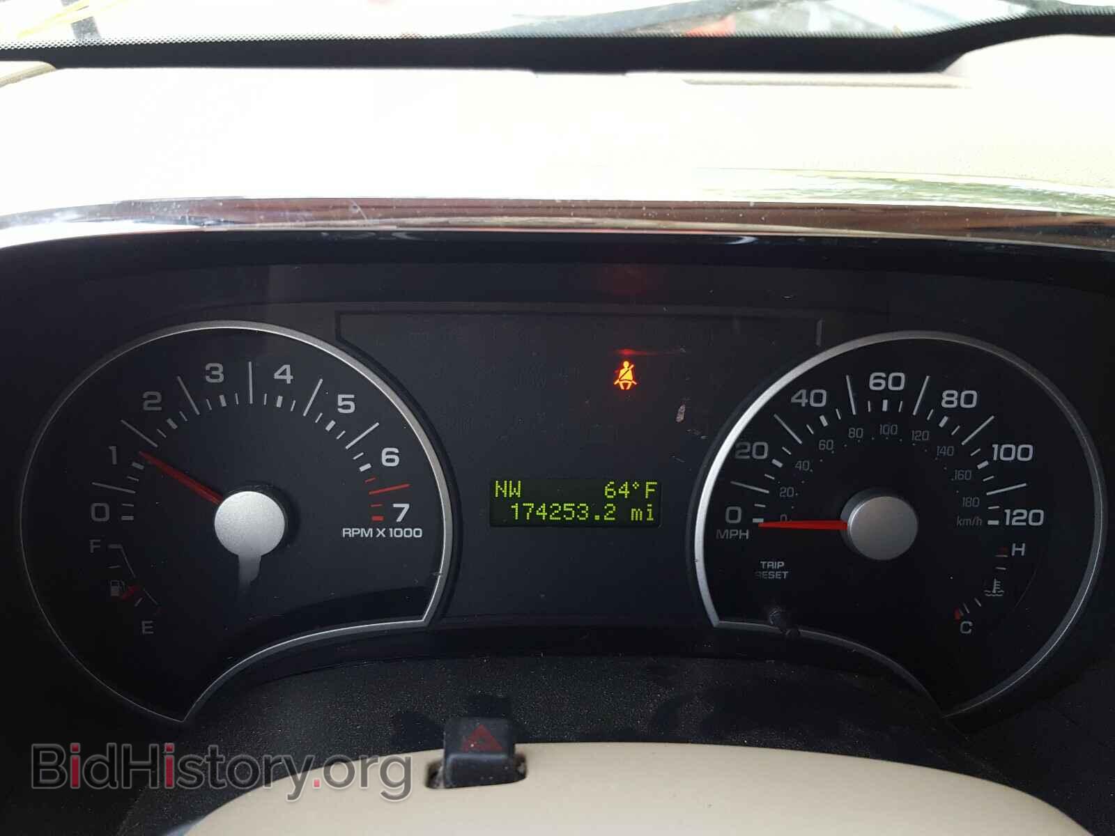 2006 FORD EXPLORER - VIN: 1FMEU73E06UB07010 - Фото 8