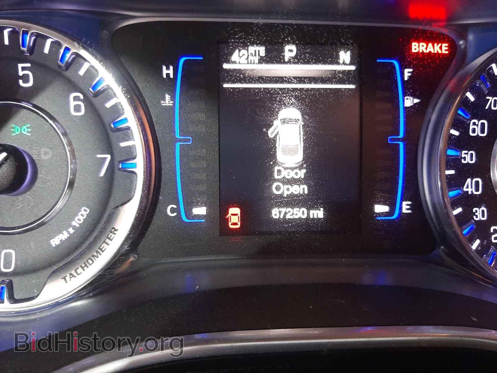 2016 CHRYSLER 200 - VIN: 1C3CCCAB5GN112526 - Фото 8