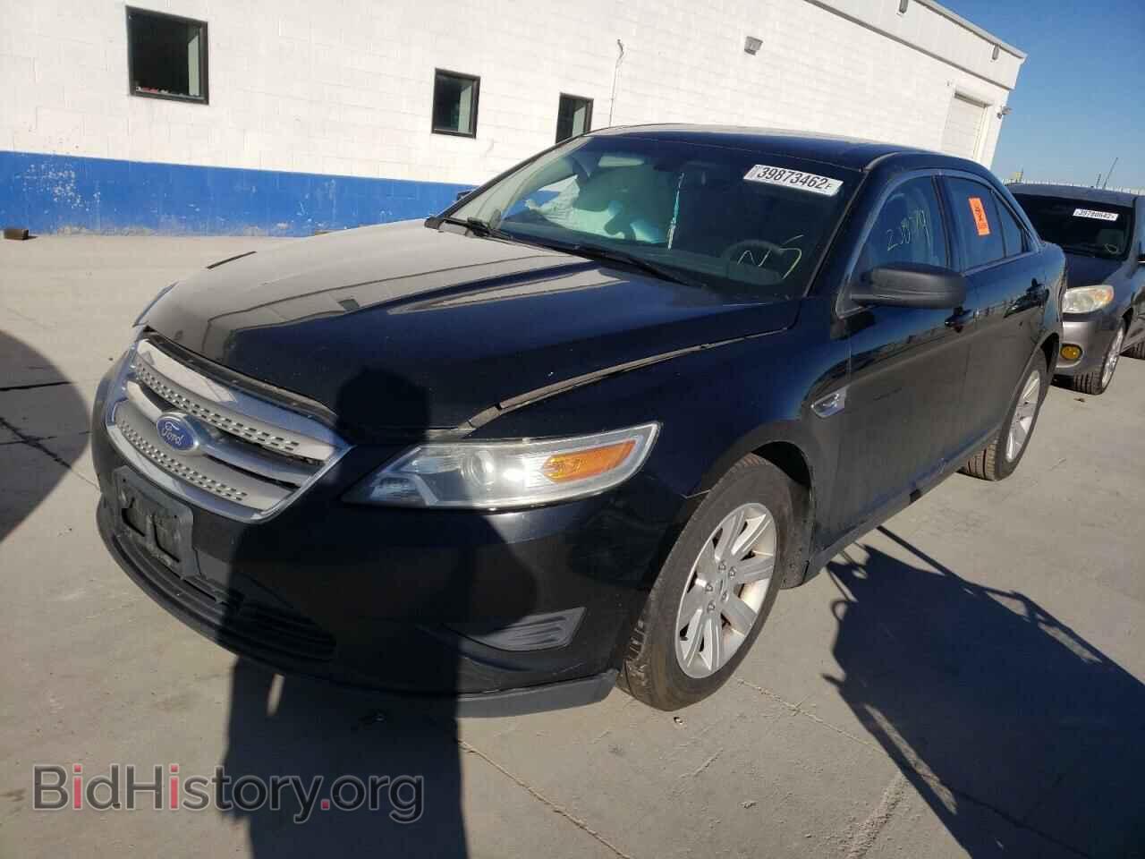 2011 FORD TAURUS - VIN: 1FAHP2DWXBG187062 - Фото 2