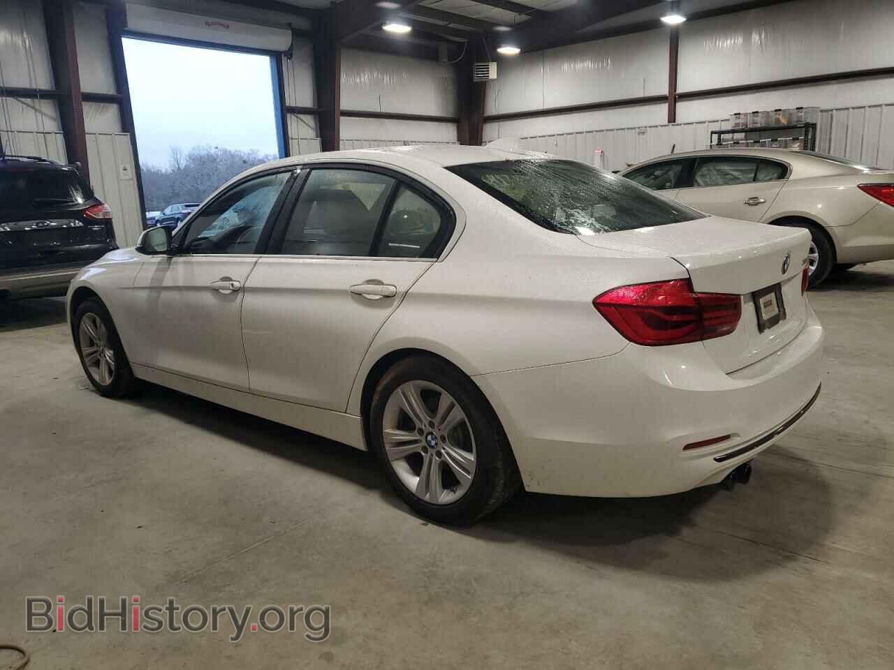 2018 BMW 3 SERIES - VIN: WBA8B9C56JEE82793 - Фото 2
