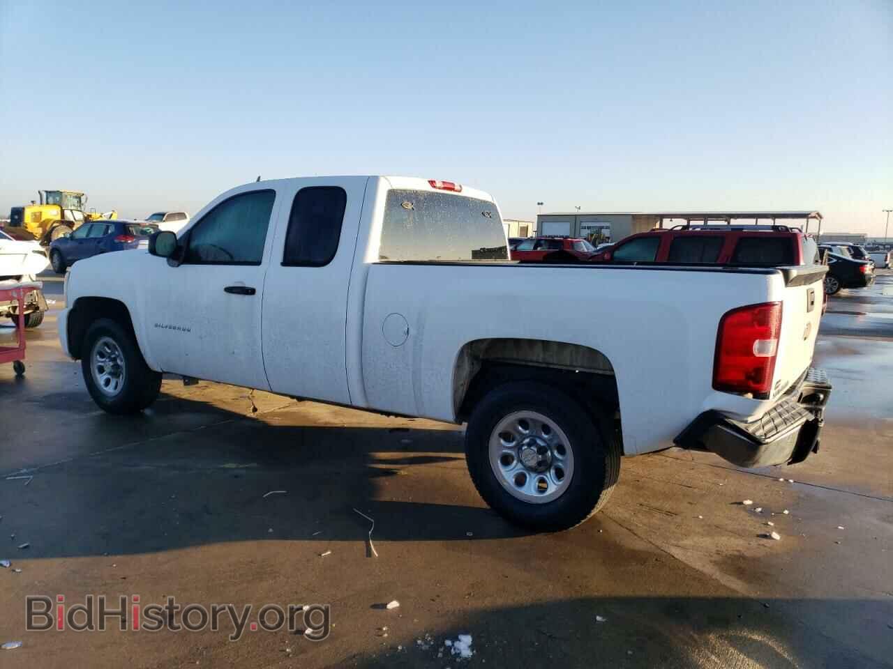 2011 CHEVROLET SILVERADO - VIN: 1GCRCPEX8BZ213712 - Фото 2