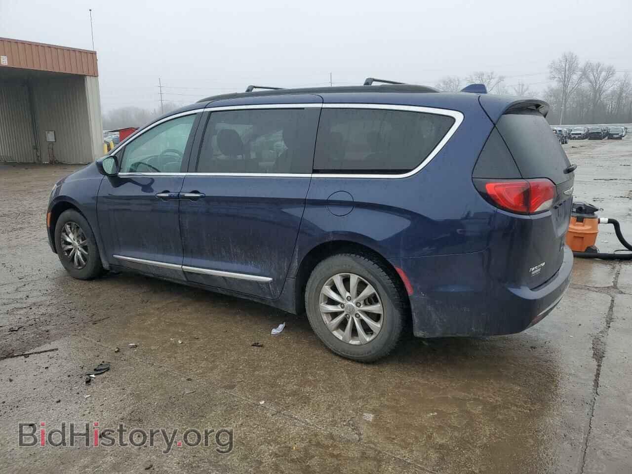 2017 CHRYSLER PACIFICA - VIN: 2C4RC1BGXHR569146 - Фото 2