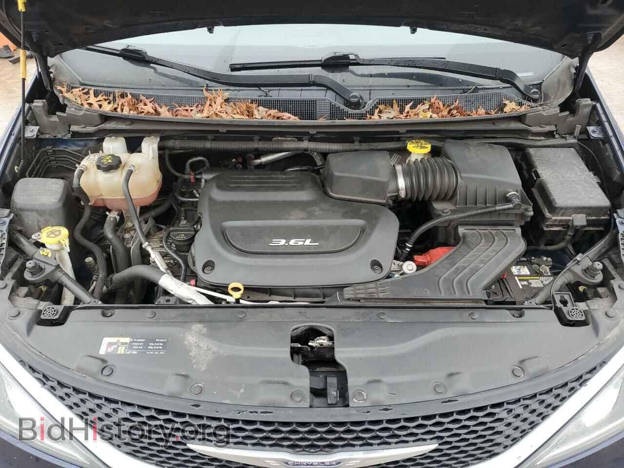 2017 CHRYSLER PACIFICA - VIN: 2C4RC1BGXHR569146 - Фото 11