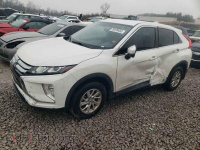 2018 Mitsubishi ECLIPSE Eclipse CR, белый — VIN JA4AS3AA5JZ068597, Copart